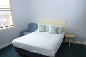 Grand Hotel Rockdale