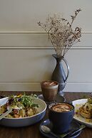 Grand Hotel Rockdale