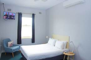 Grand Hotel Rockdale