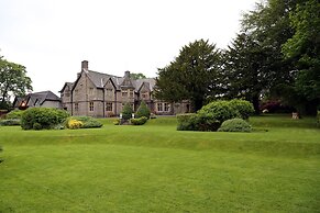 Maes Manor Hotel