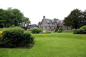 Maes Manor Hotel