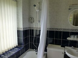 Maes Manor Hotel