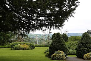 Maes Manor Hotel