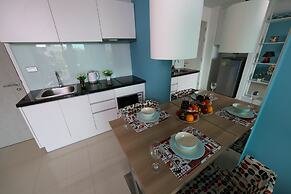 Atlantis Condo Resort by Natnarin