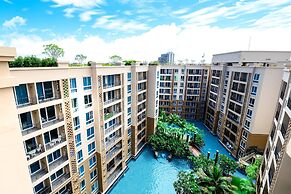 Atlantis Condo Resort by Natnarin