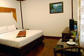 Sengtawan Riverside Hotel