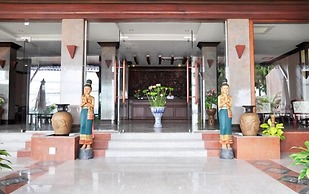 Sengtawan Riverside Hotel