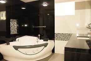 Lalaguna Villas Luxury Dive Resort & Spa