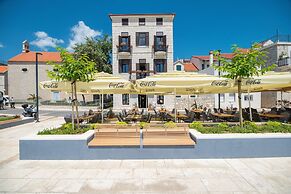 Luxury Apartment Perko