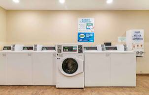 Extended Stay America Select Suites - Kansas City - Stadium