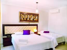El Cacique Hotel