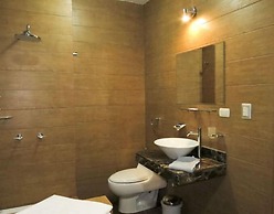 El Cacique Hotel
