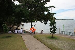 Hagnaya Beach Resort and Restaurant