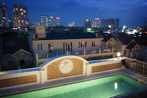 Central Hotel and Residences