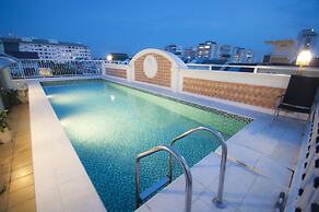 Central Hotel and Residences