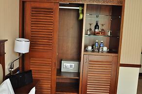 Central Hotel and Residences