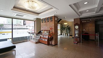 Insadong Crown Hotel