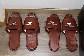 Insadong Crown Hotel