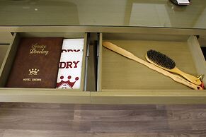 Insadong Crown Hotel