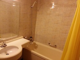 Insadong Crown Hotel