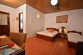 Hibiscus Garden Resort