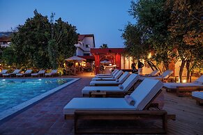 Lill Maison Hotel & City Club