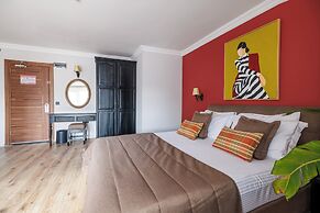 Lill Maison Hotel & City Club