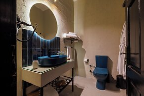 Lill Maison Hotel & City Club