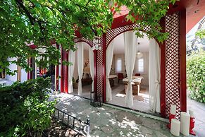 Lill Maison Hotel & City Club
