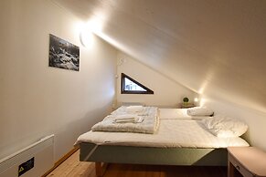 Abisko Guesthouse  & Activities