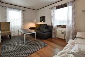 Abisko Guesthouse  & Activities