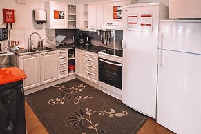 Abisko Guesthouse  & Activities