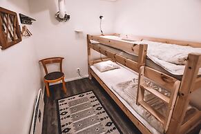 Abisko Guesthouse  & Activities