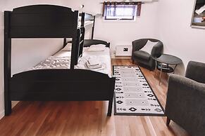 Abisko Guesthouse  & Activities