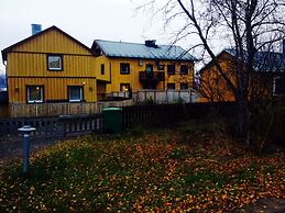 Abisko Guesthouse  & Activities