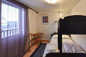 Abisko Guesthouse  & Activities