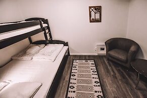 Abisko Guesthouse  & Activities