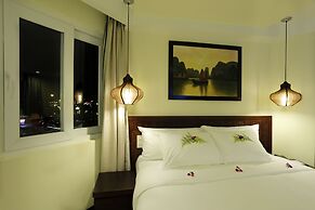 River Suites Hoi An Hotel