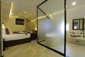 River Suites Hoi An Hotel