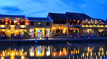 River Suites Hoi An Hotel