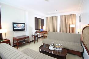 Hotel Supreme Convention Plaza