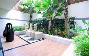 Yes Motel City Resort Paradise