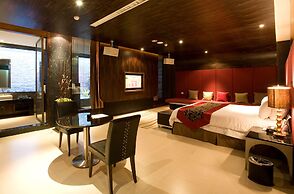 Yes Motel City Resort Paradise