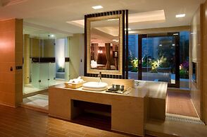 Yes Motel City Resort Paradise