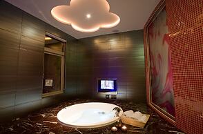 Yes Motel City Resort Paradise