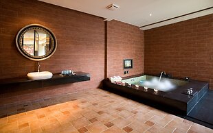 Yes Motel City Resort Paradise