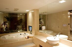 Yes Motel City Resort Paradise