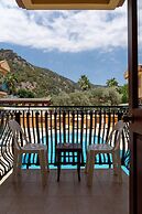 Belcehan Beach Hotel