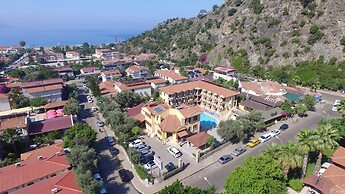 Belcehan Beach Hotel