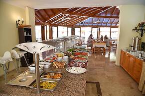 Belcehan Beach Hotel